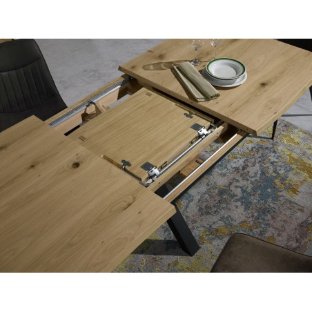 Table rectangulaire pied central chêne et métal avec allonges intégrées Table rectangulaire pied central chêne et métal avec allonges intégrées