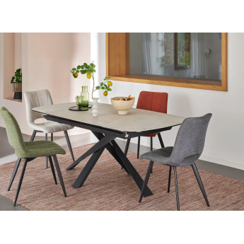 Table Volta Girardeau...